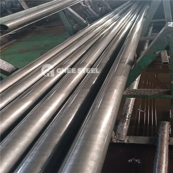 A 519 1020 ERNED -NEISCHLAFTE DER STAHL ROBE